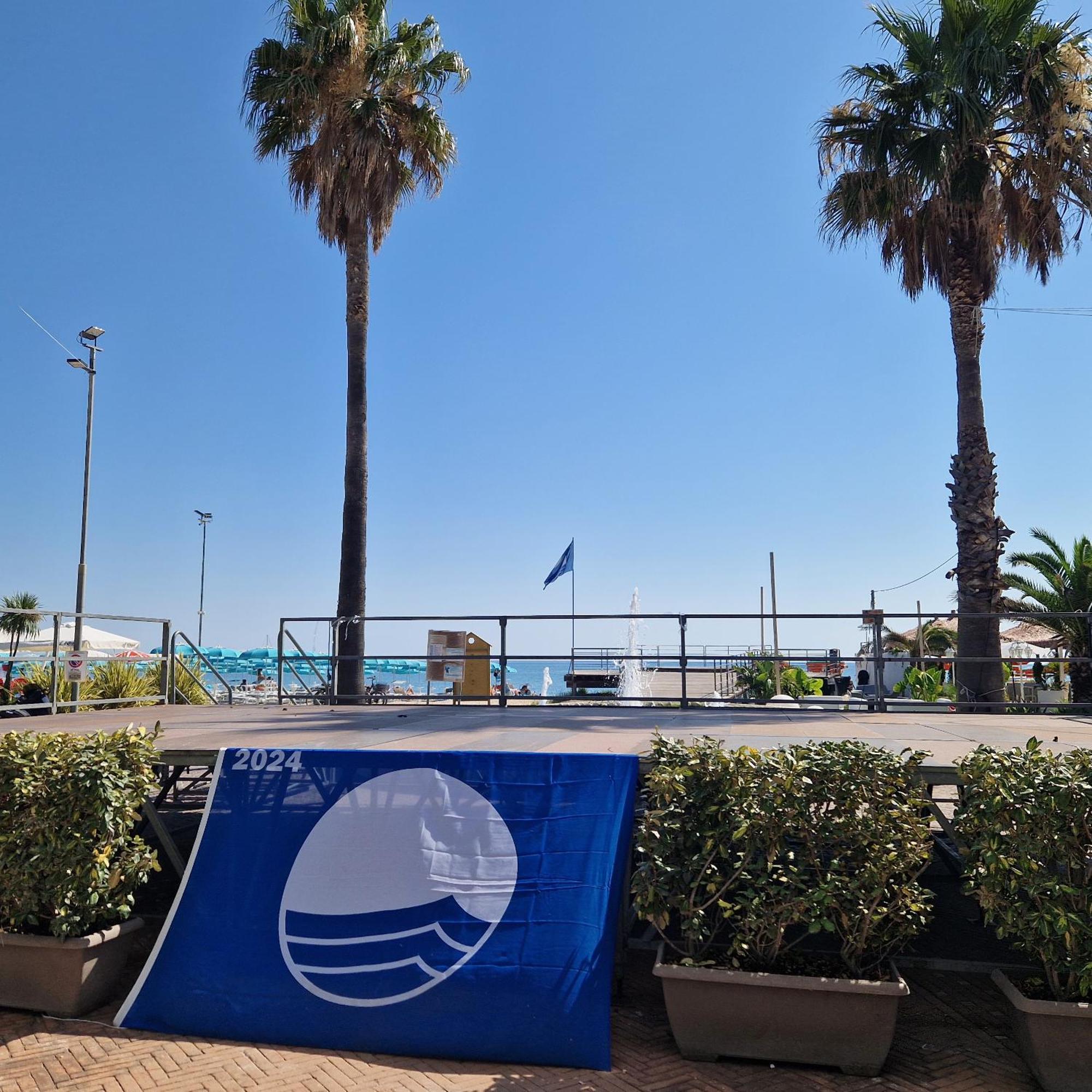 Le Camelie -Appartamenti Nuovi Porto SantʼElpidio Dış mekan fotoğraf